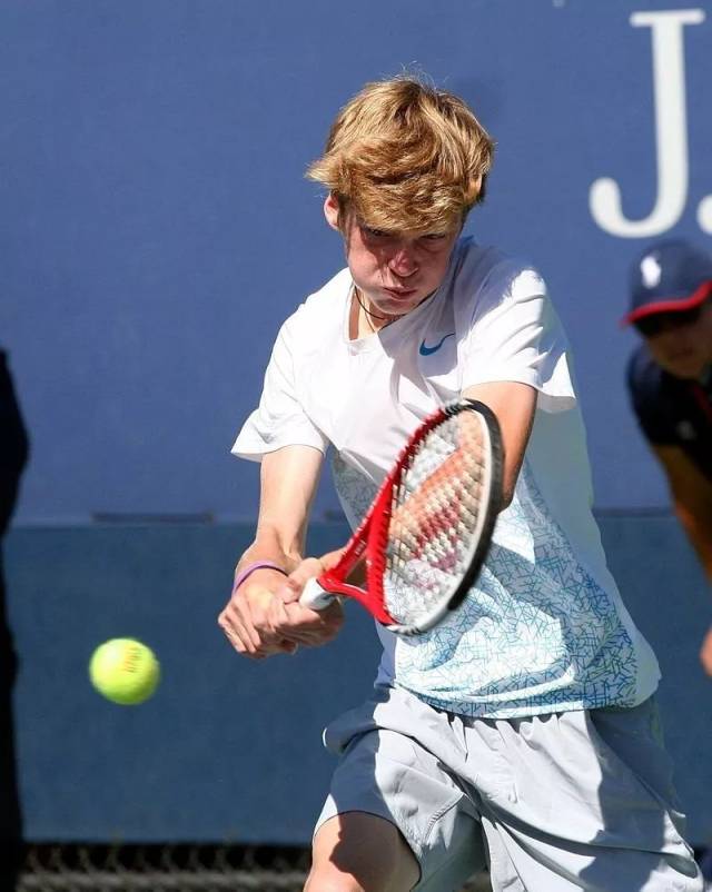 他们则调整 他们则调整