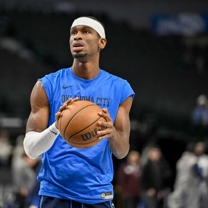 首战表现极 首战表现极